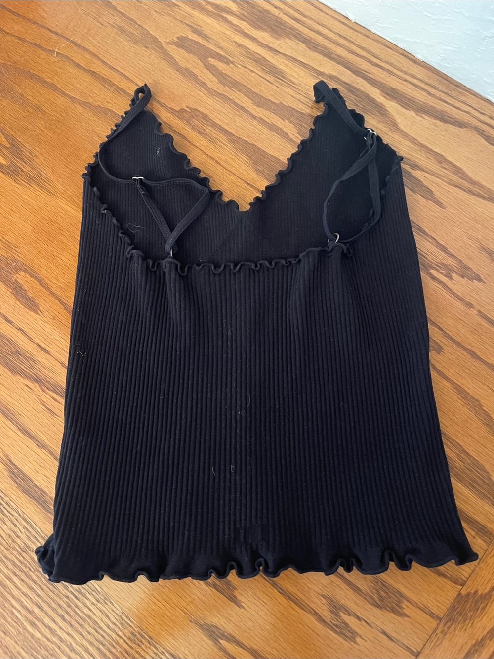 Free people Black Ribbed Lettuce-Edge Cami Tank M/L - Picture 2 of 3